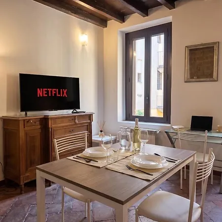 Appartement Porta Ticinese Navigli Subway Milaan